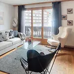 Appartement 6p- Ski-in Ski-out- Parkplatz- Zentral- Wifi By Interhome