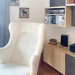 6p- Ski-in Ski-out- Parkplatz- Zentral- Wifi By Interhome