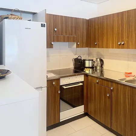 アパート 6p- Ski-in Ski-out- Parkplatz- Zentral- Wifi By Interhome *