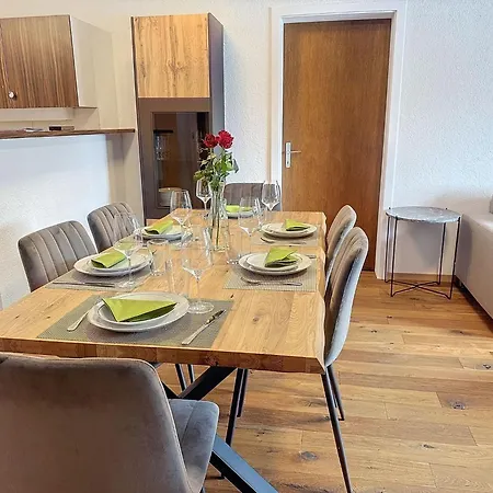 6p- Ski-in Ski-out- Parkplatz- Zentral- Wifi By Interhome Apartment