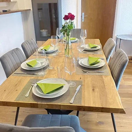 6p- Ski-in Ski-out- Parkplatz- Zentral- Wifi By Interhome