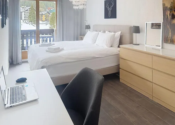 公寓 6p- Ski-in Ski-out- Parkplatz- Zentral- Wifi By Interhome *