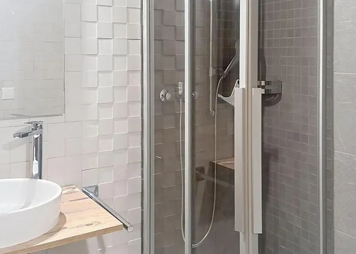 6p- Ski-in Ski-out- Parkplatz- Zentral- Wifi By Interhome アパート *