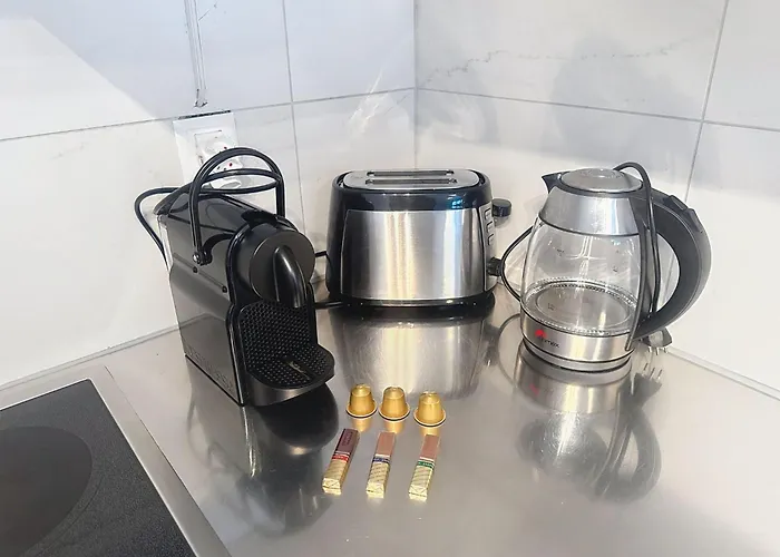 6p- Ski-in Ski-out- Parkplatz- Zentral- Wifi By Interhome