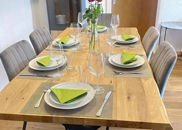 6p- Ski-in Ski-out- Parkplatz- Zentral- Wifi By Interhome